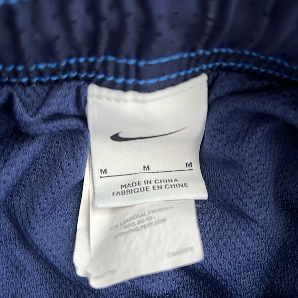 Nike men’s bathing suit with liner - Picture 2 of 5